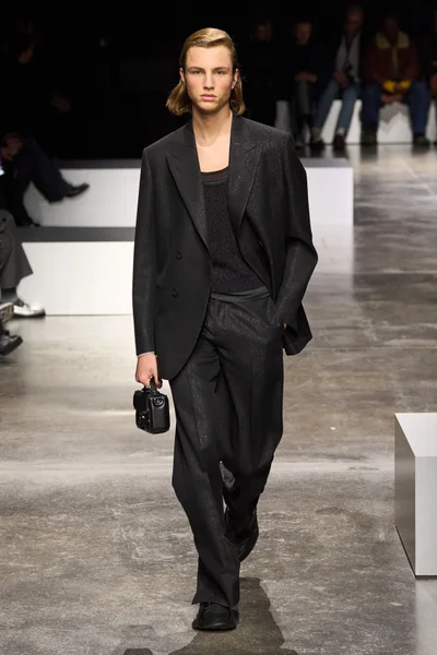 Look 52